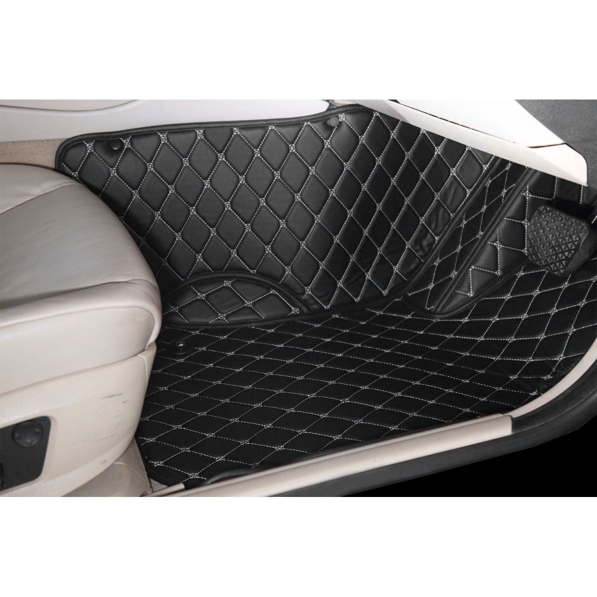 Hyundai i20 elite facelift 2018-2020 premium diamond pattern 7d car floor mats (set of 3, black & beige)