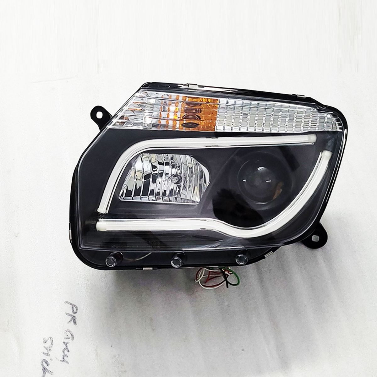 Renault duster modified headlight with drl light and projector lamp set of 2