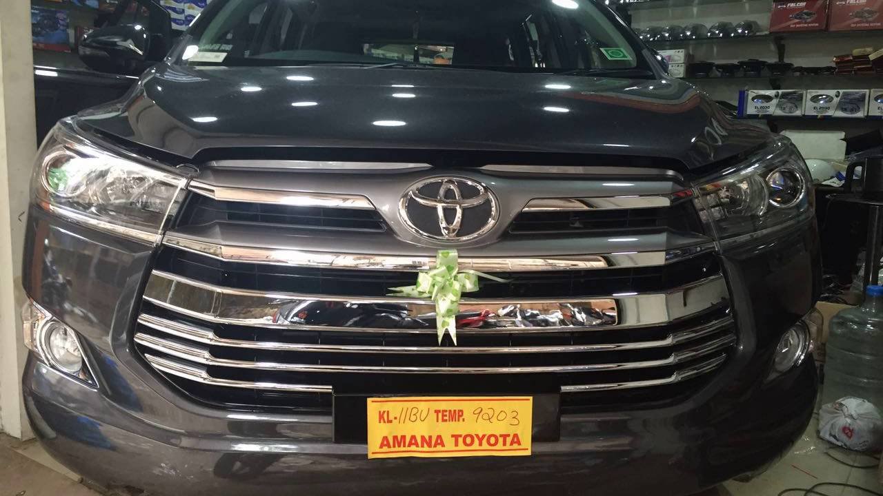 Toyota innova crysta o. E type front chrome trims grills set of 10