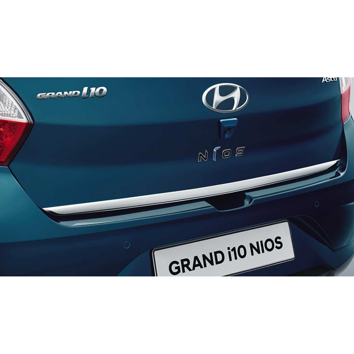 Hyundai grand i10 nios onwards diggy patti trunk chrome garnish trims