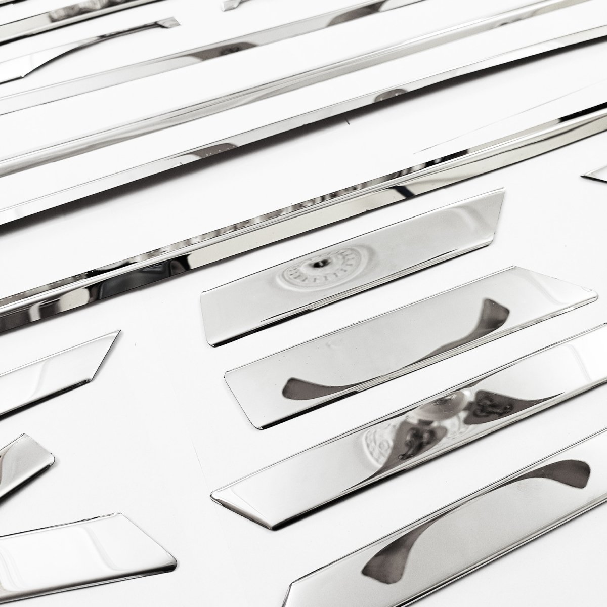 Hyundai verna 2015-2017 full window chrome garnish trims (set of 18pcs. )