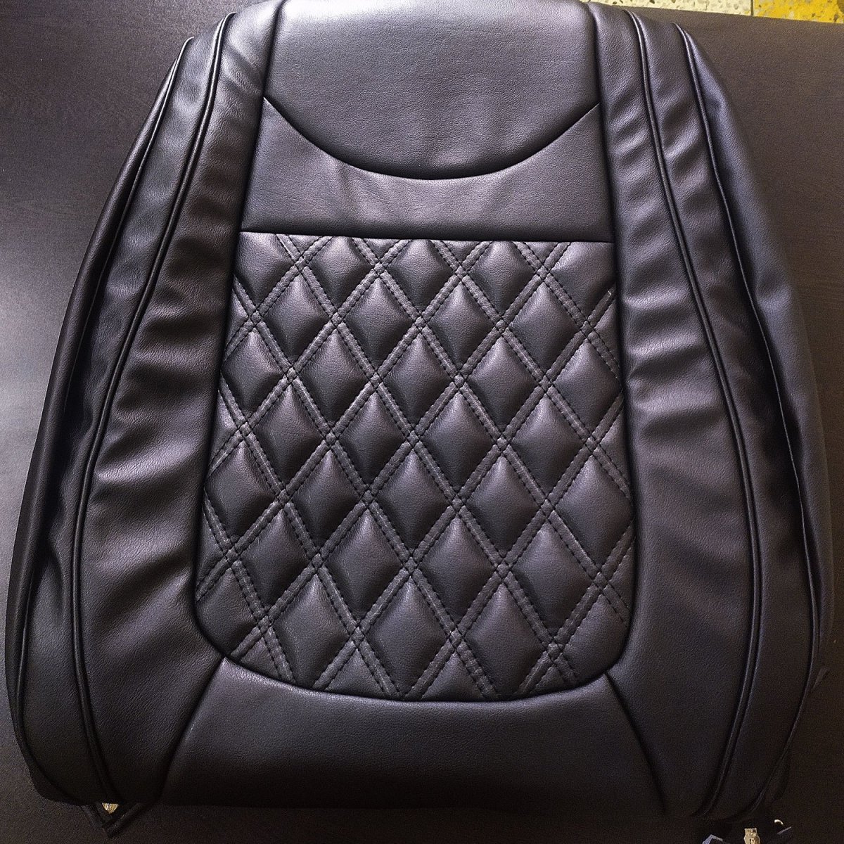 Mahindra thar 2010-2020 pu leatherate luxury car seat cover with pillow and neck rest all black with bucket fitting seat cover