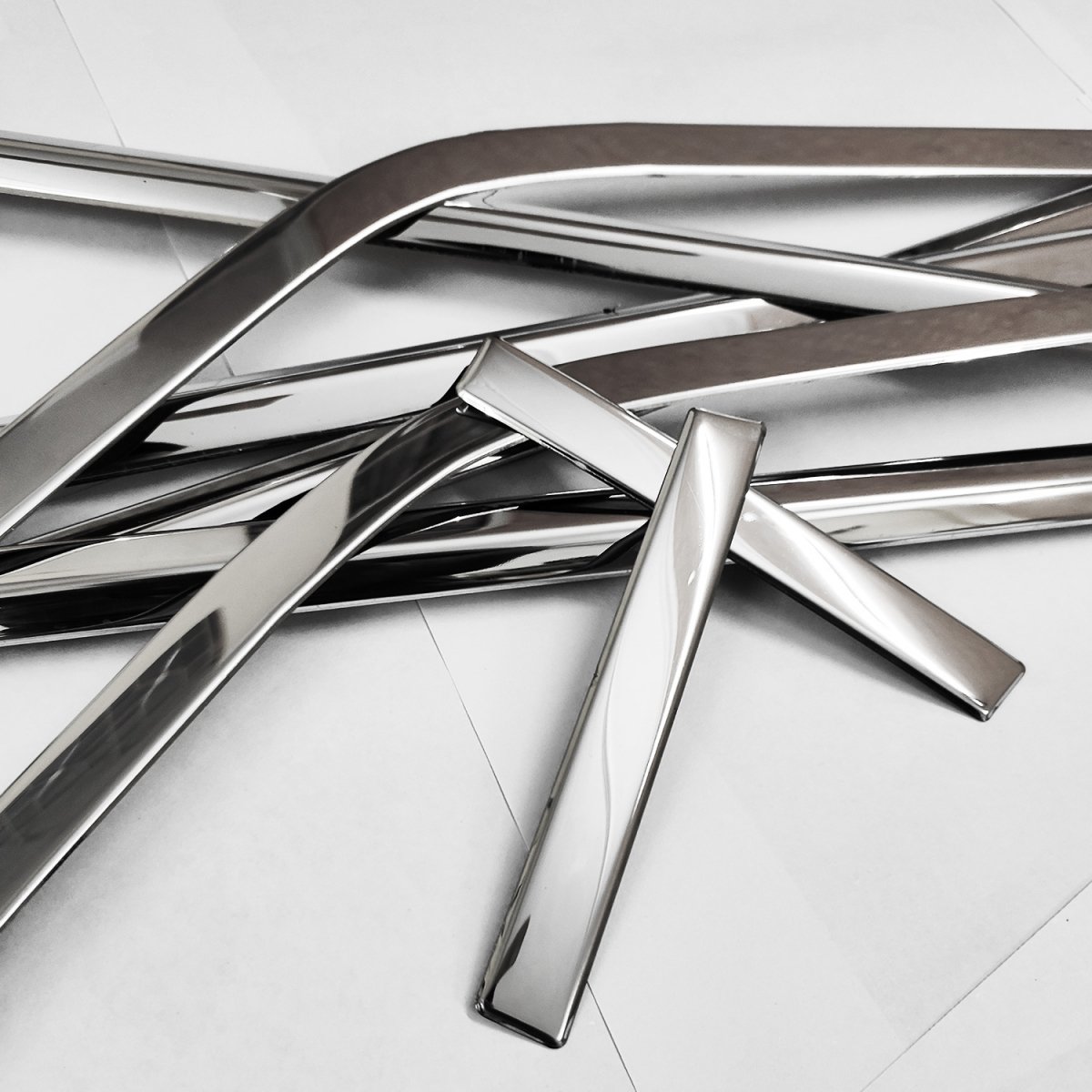 Maruti suzuki xl6 lower window chrome garnish trims (set of 8pcs. )