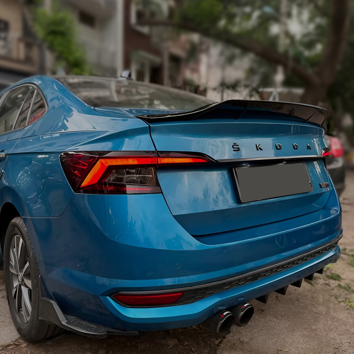 Rs style duck spoiler for vw virtus 2022 onwards- glossy black