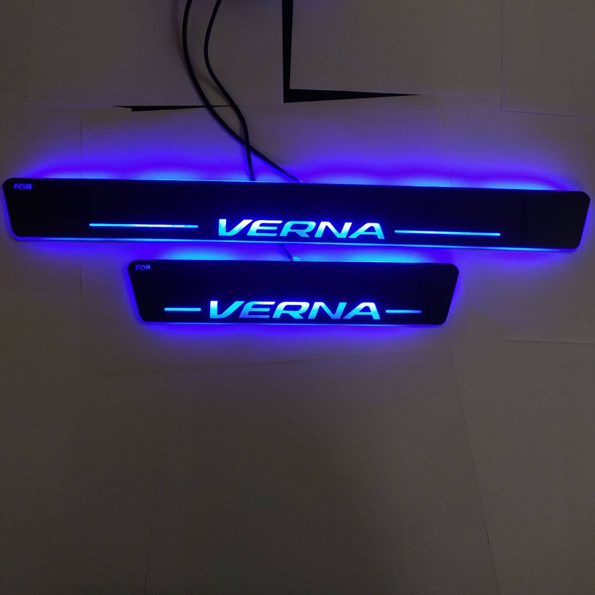 Hyundai verna 2017 onwards onwards door opening led footstep - 4 pieces